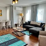 Apartment With Balcony In Seferihisar