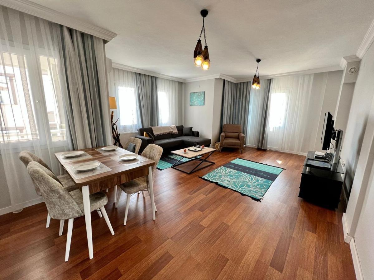 Apartment With Balcony In Seferihisar *